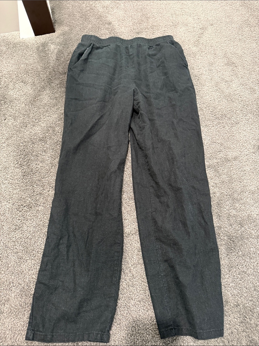 Forever 21 Black Elastic-Waist linen like pant